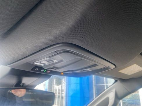 Used 2024 Chevrolet Silverado 1500 Custom image 16