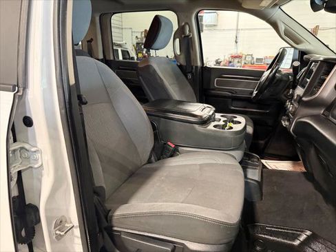 Certified 2019 RAM 2500 Big Horn AWD/4WD image 9