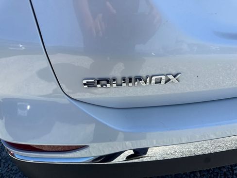 Used 2018 Chevrolet Equinox Premier FWD image 14