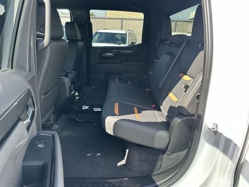 Used 2025 GMC Sierra 1500 AT4 image 24