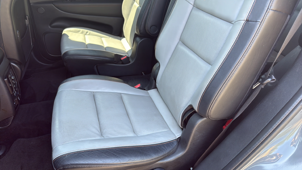 Used 2021 Dodge Durango R/T w/ Technology Group RWD image 30