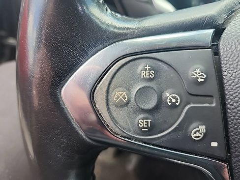 Used 2019 Chevrolet Traverse Premier w/ Driver Confidence II Package FWD image 6