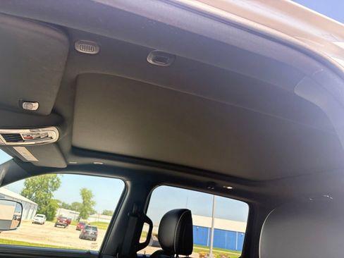 Used 2022 RAM 1500 Limited AWD/4WD image 11