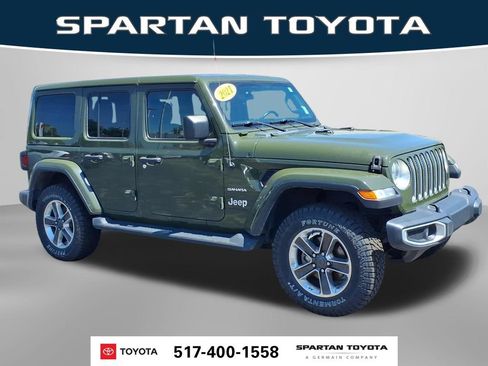 Used 2021 Jeep Wrangler Unlimited Sahara w/ Uconnect 4C Nav & Sound Group AWD/4WD image 5