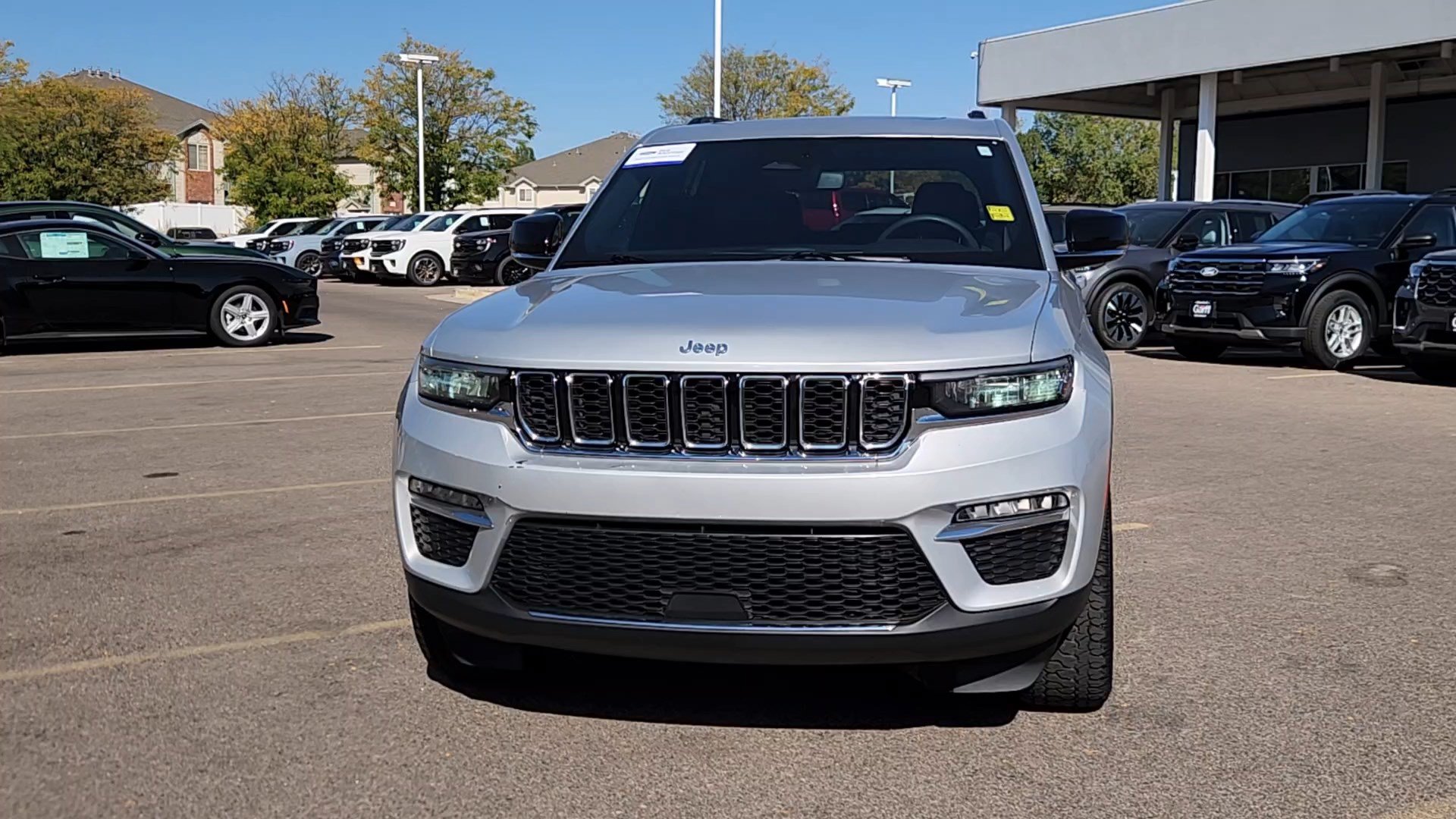 Used 2024 Jeep Grand Cherokee Limited 4xe AWD/4WD image 5