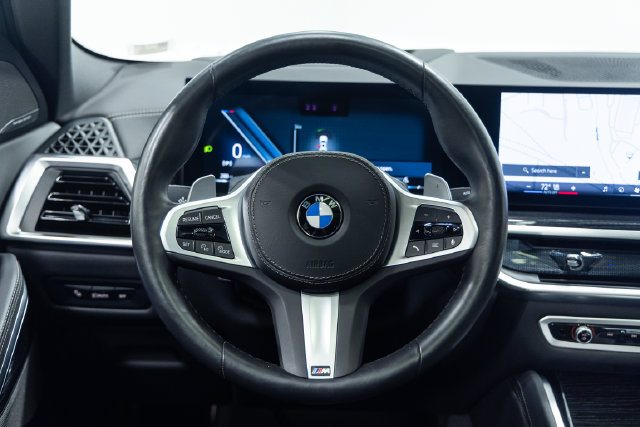 Used 2026 BMW X6 xDrive40i AWD/4WD image 13