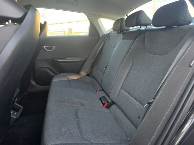Used 2025 Kia K4 FWD image 11