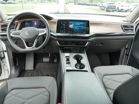 Certified 2024 Volkswagen Atlas SE AWD/4WD image 23