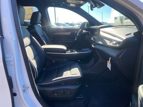 New 2026 Buick Enclave Preferred image 28