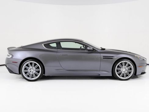 Used 2009 Aston Martin DBS Coupe image 2