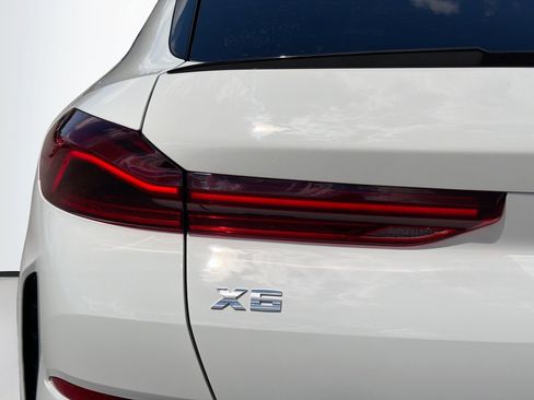 Used 2025 BMW X6 M60i image 11
