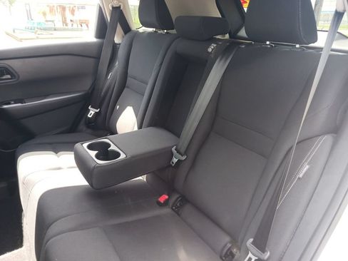 Used 2024 Nissan Rogue S AWD/4WD image 12