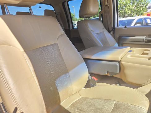 Used 2011 Ford F250 Lariat w/ Lariat Interior Pkg AWD/4WD image 26