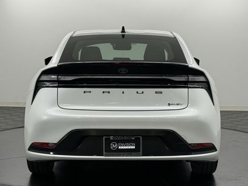 New 2026 Toyota Prius XSE image 8