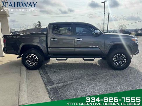 Used 2020 Toyota Tacoma TRD Sport w/ TRD Premium Sport Package image 5