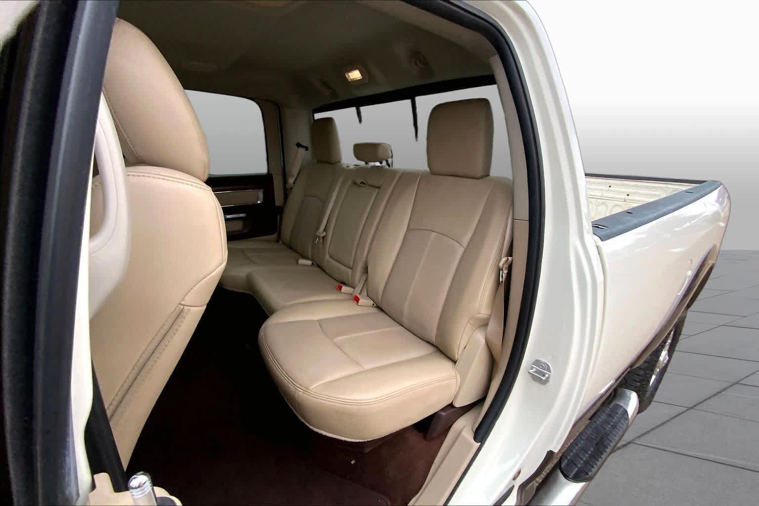 Used 2018 RAM 3500 Laramie w/ Protection Group AWD/4WD image 21