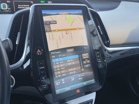 Used 2017 Toyota Prius Prime Plus image 19