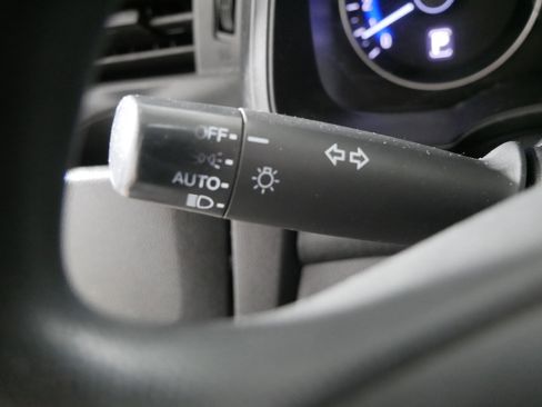 Used 2015 Honda Fit LX image 32