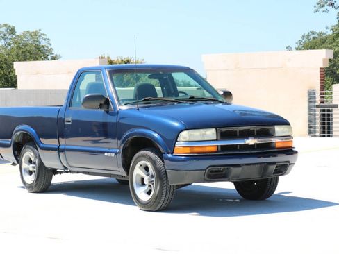 Used 2003 Chevrolet S10 Pickup LS RWD image 21