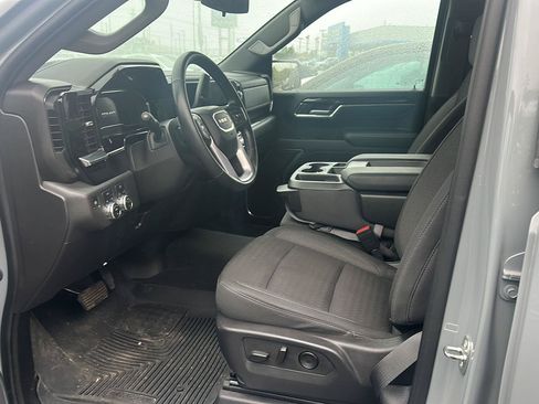 Used 2024 GMC Sierra 1500 Elevation AWD/4WD image 7