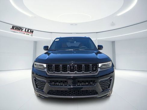 New 2026 Jeep Grand Cherokee Summit w/ Obsidian Package AWD/4WD image 8