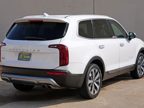 Used 2022 Kia Telluride S AWD/4WD image 53