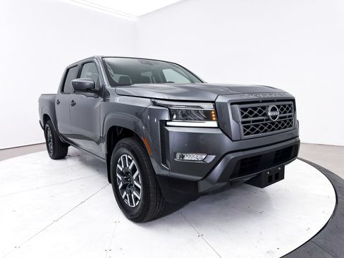 Used 2024 Nissan Frontier SL w/ Technology Package RWD image 11