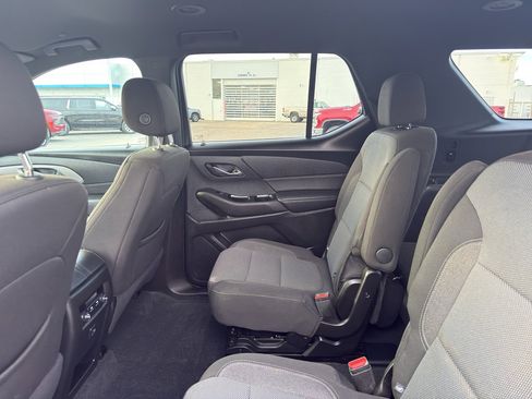 Used 2023 Chevrolet Traverse LT w/ LPO, Floor Liner Package image 33