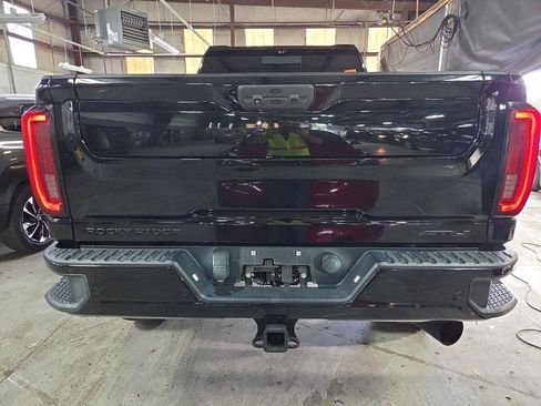 Used 2020 GMC Sierra 2500 AT4 w/ AT4 Premium Package AWD/4WD image 5