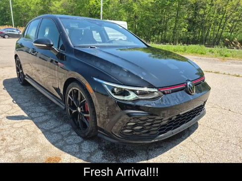 Used 2024 Volkswagen GTI SE FWD image 11