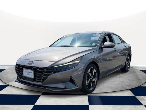 Certified 2023 Hyundai Elantra Limited w/ Cargo Package FWD image 2
