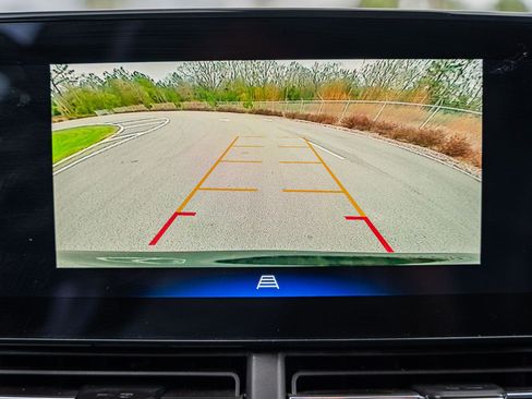 Used 2024 Chevrolet Trax RS w/ Driver Confidence Package image 34