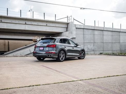 Used 2019 Audi SQ5 Premium Plus w/ Premium Plus Package image 20