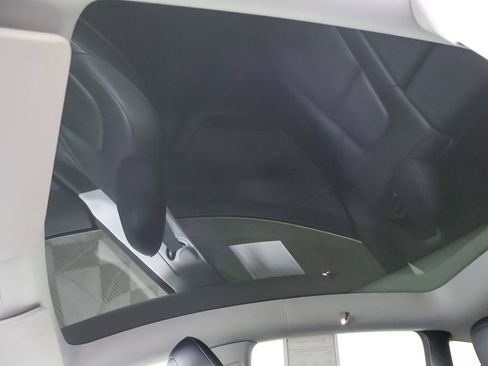 Used 2023 Tesla Model Y Performance image 20