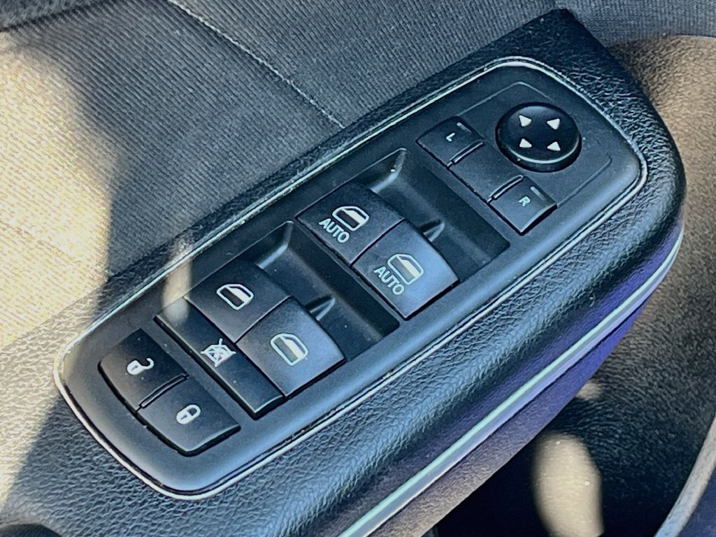 Used 2021 Dodge Charger Scat Pack w/ Driver Convenience Group RWD image 18