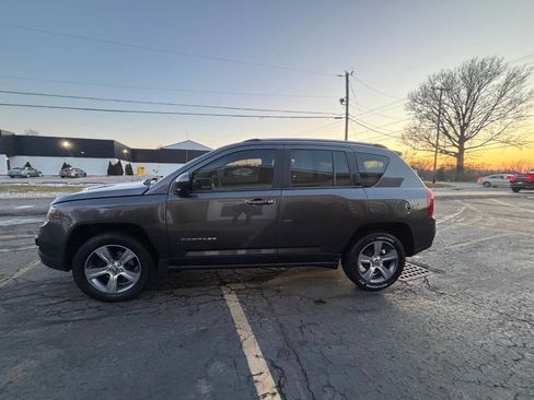 Used 2017 Jeep Compass High Altitude image 7