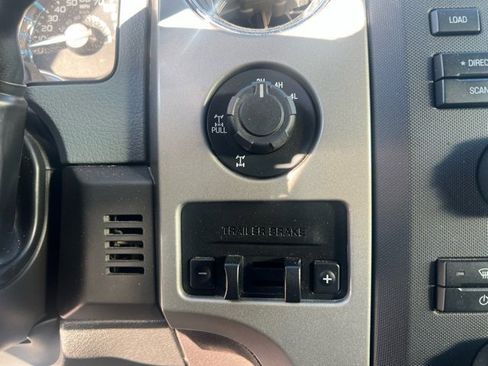 Used 2012 Ford F150 XLT w/ XLT Chrome Pkg image 25