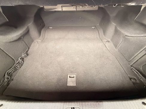 Used 2014 Mercedes-Benz E 350 4MATIC Sedan image 20