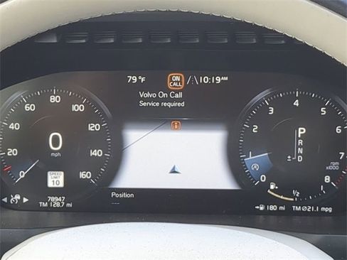 Used 2017 Volvo XC90 T6 Momentum w/ Vision Package image 28