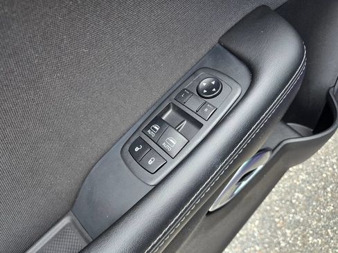 Used 2019 Dodge Challenger SXT RWD image 21