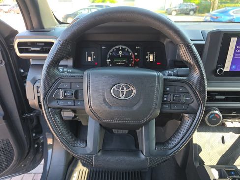 Used 2026 Toyota Tacoma SR AWD/4WD image 28