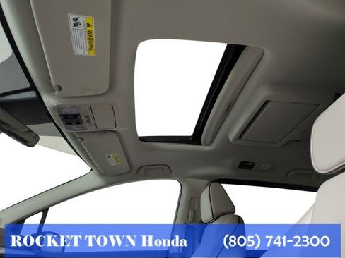 New 2026 Honda Odyssey Touring image 17