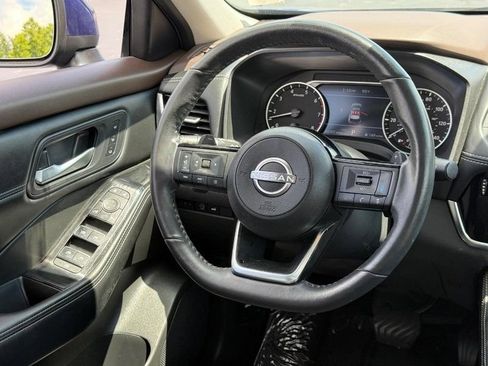 Used 2023 Nissan Rogue SL AWD/4WD image 13