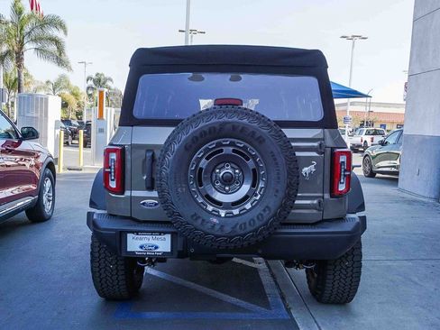 New 2025 Ford Bronco Badlands w/ Sasquatch Package image 8