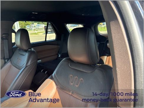Used 2022 Ford Explorer King Ranch w/ Class IV Trailer Tow Package RWD image 3