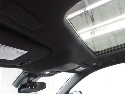 Used 2025 Chevrolet Traverse Z71 w/ LPO, Floor Liner Package AWD/4WD image 50