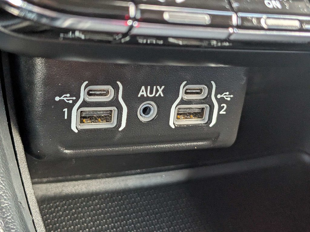 Used 2024 Dodge Durango GT AWD/4WD image 25