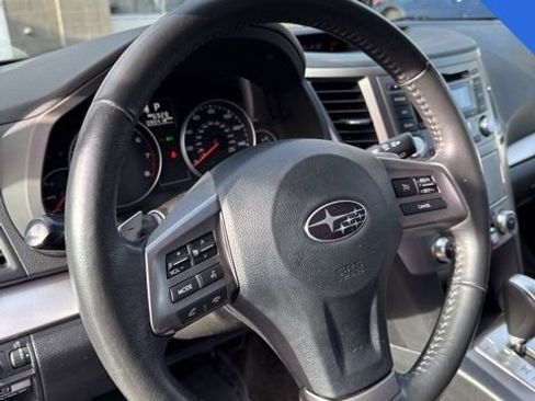 Used 2013 Subaru Outback 2.5i Premium w/ All-Weather Pkg image 12
