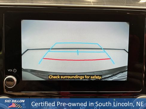 Used 2023 Toyota Highlander LE image 7