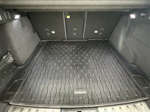 Used 2019 Jaguar F-PACE S image 29